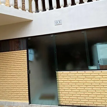 Três praias para ir a pé Térreo 2 vagas de estacionamento Ar Condicionado-2